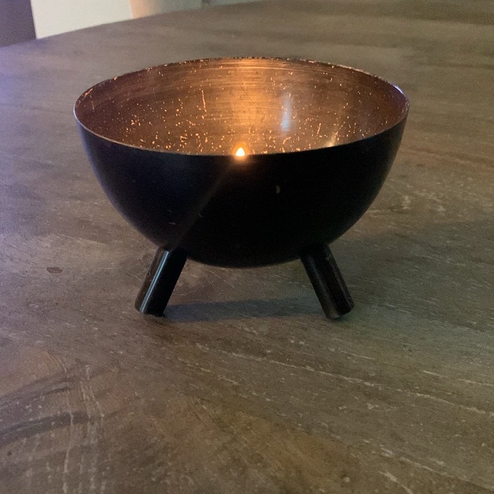 Decorative candle holder